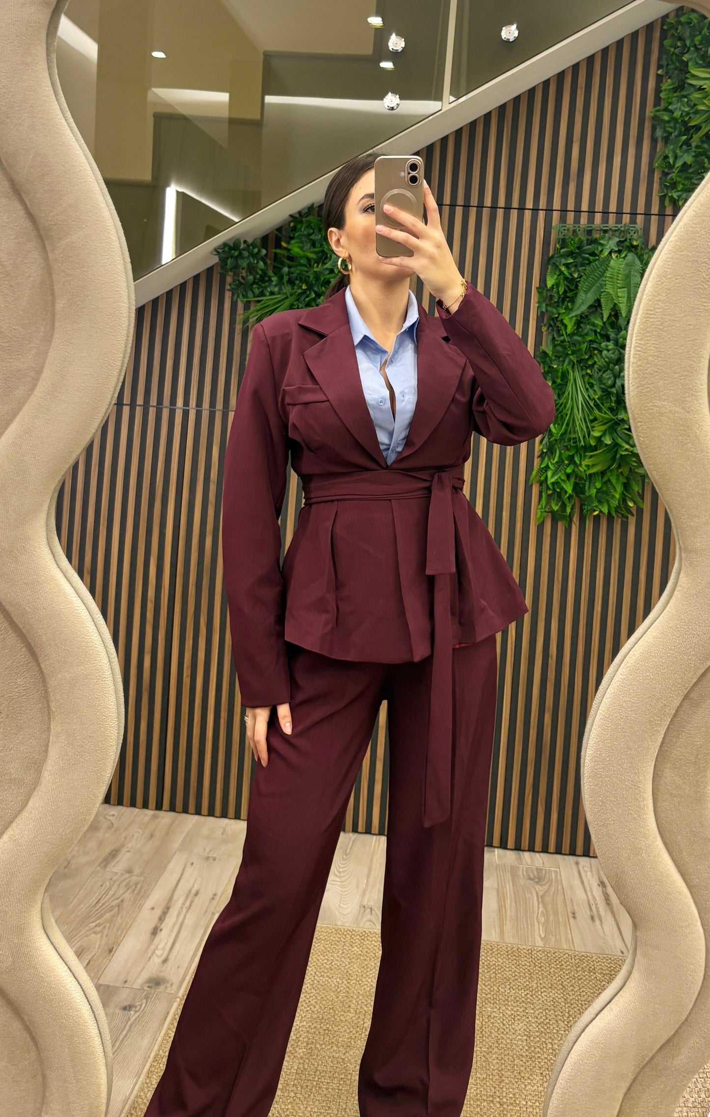 Tailleur bordeaux “Wine Mood”