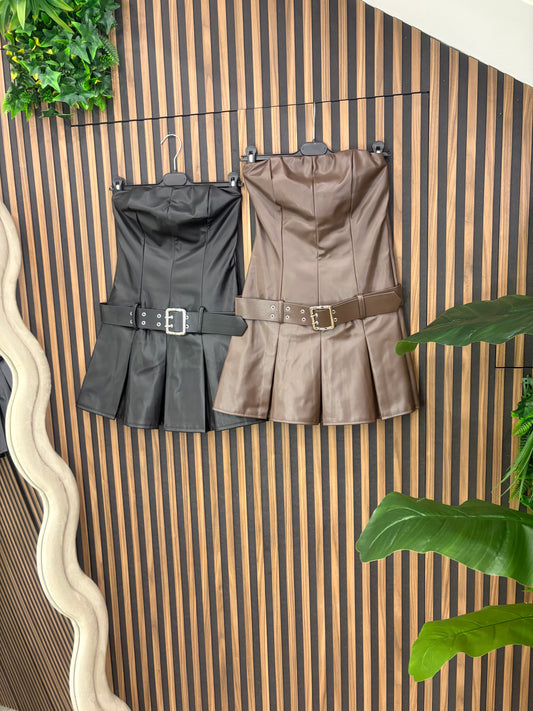 Mini Dress “Leather Touch” – Abito Corto in Ecopelle con Cintura