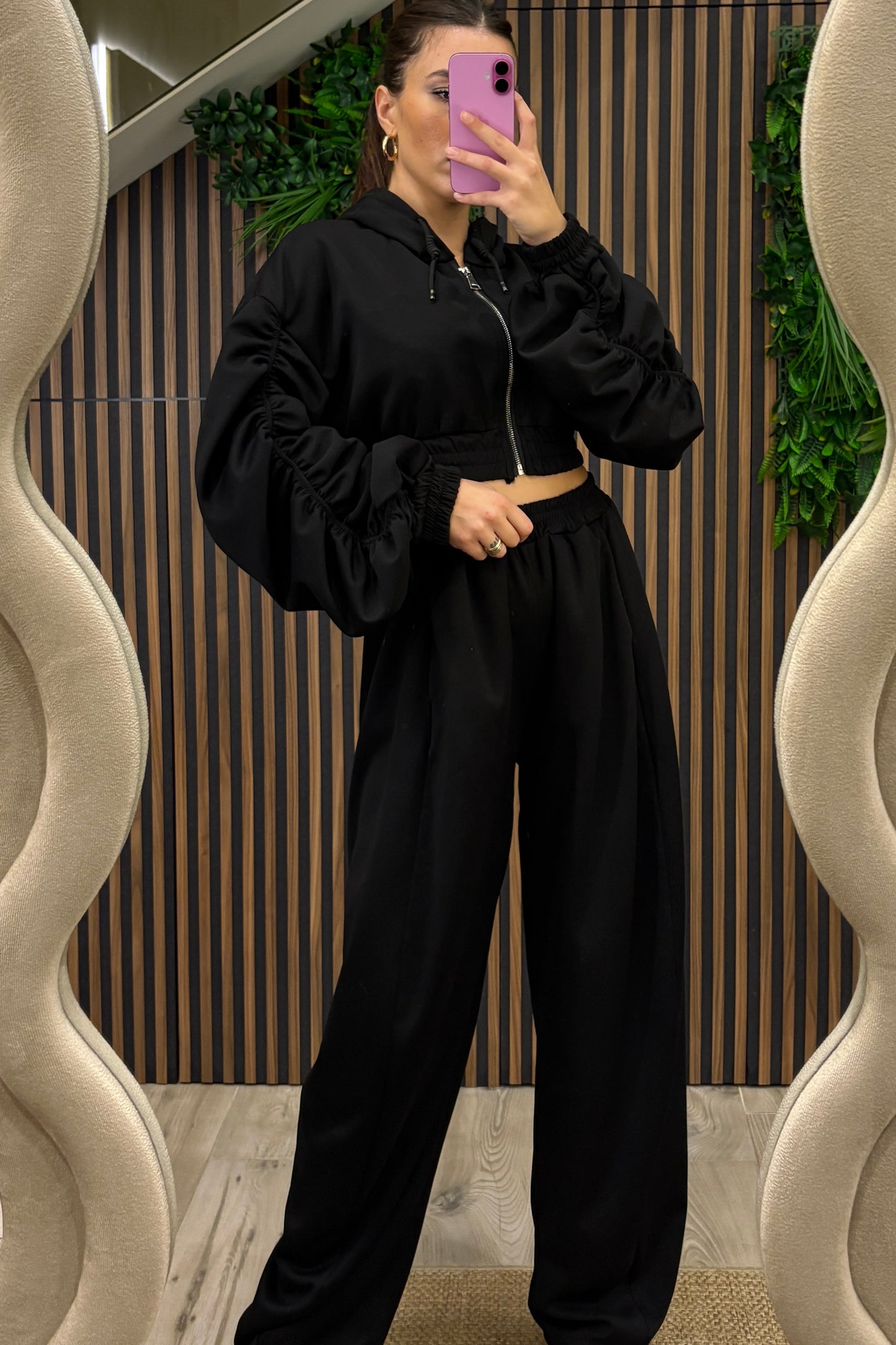 Coordinato in tuta “Street Power” 🖤