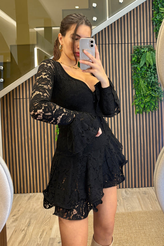Tutina must have nera