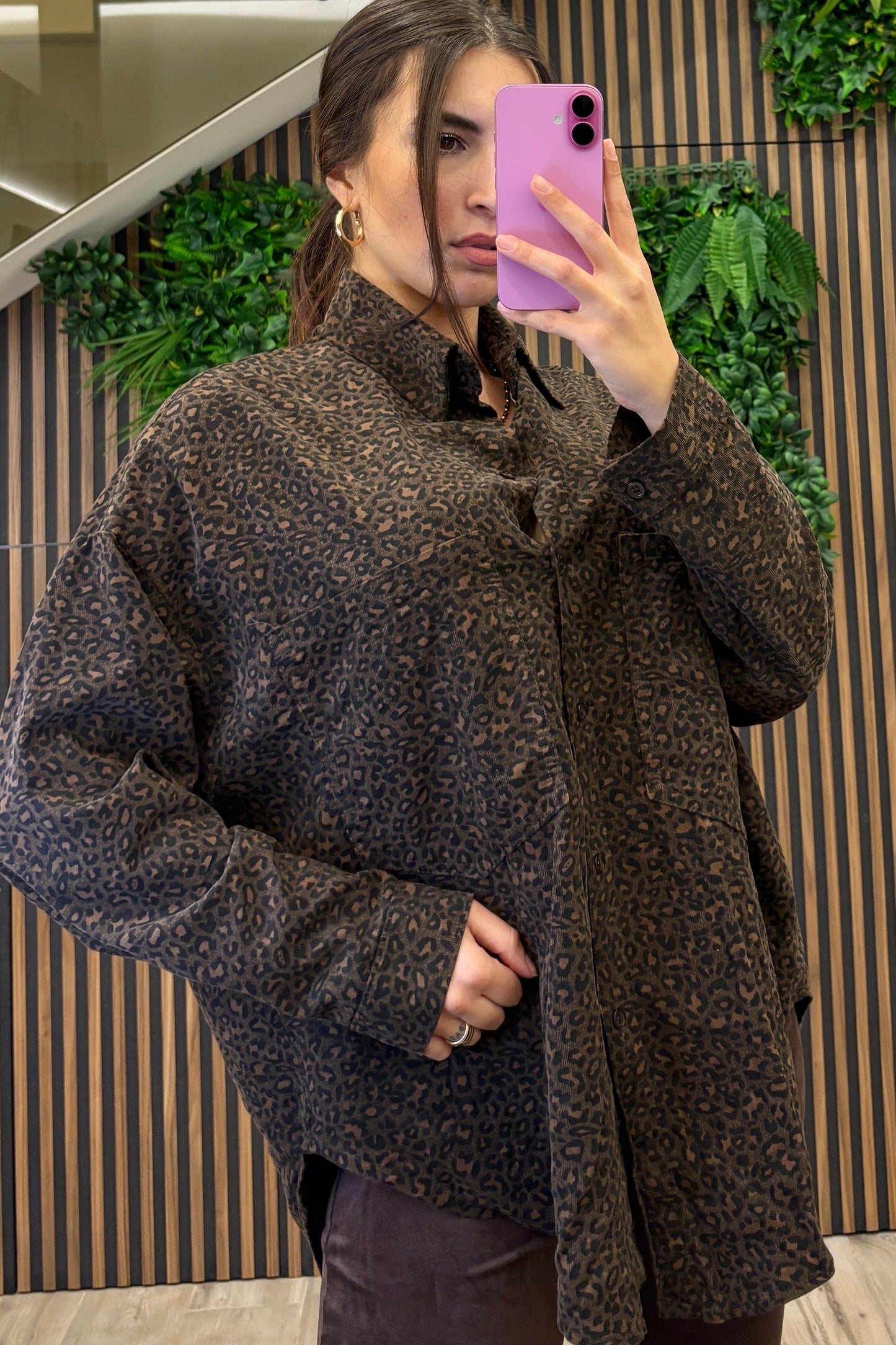 Camicia leopardata a costine