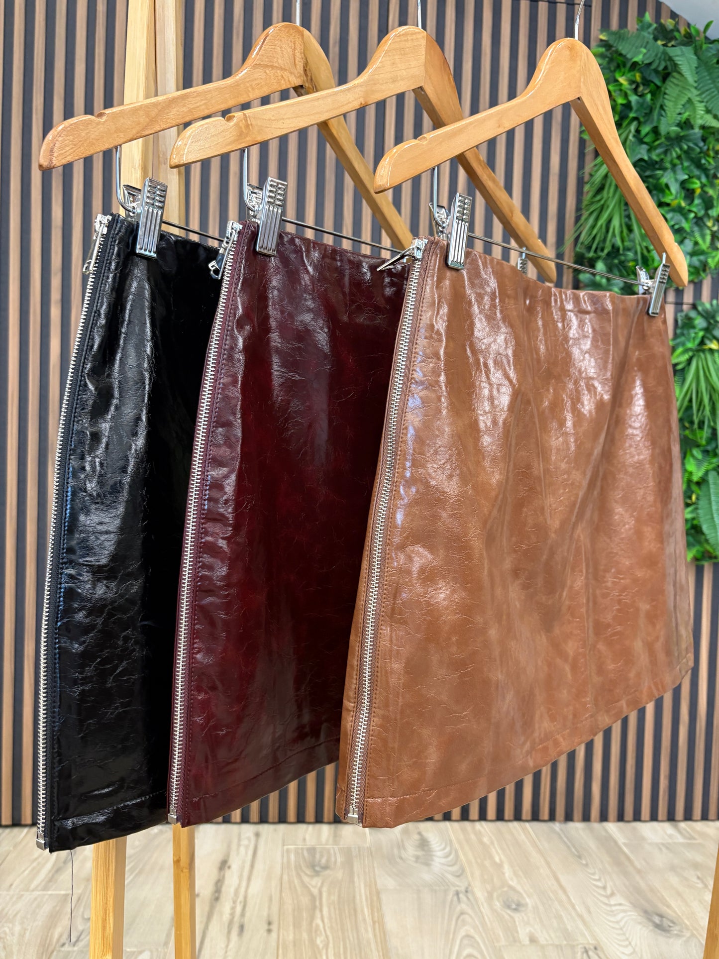 Minigonna in Ecopelle con Zip Laterale