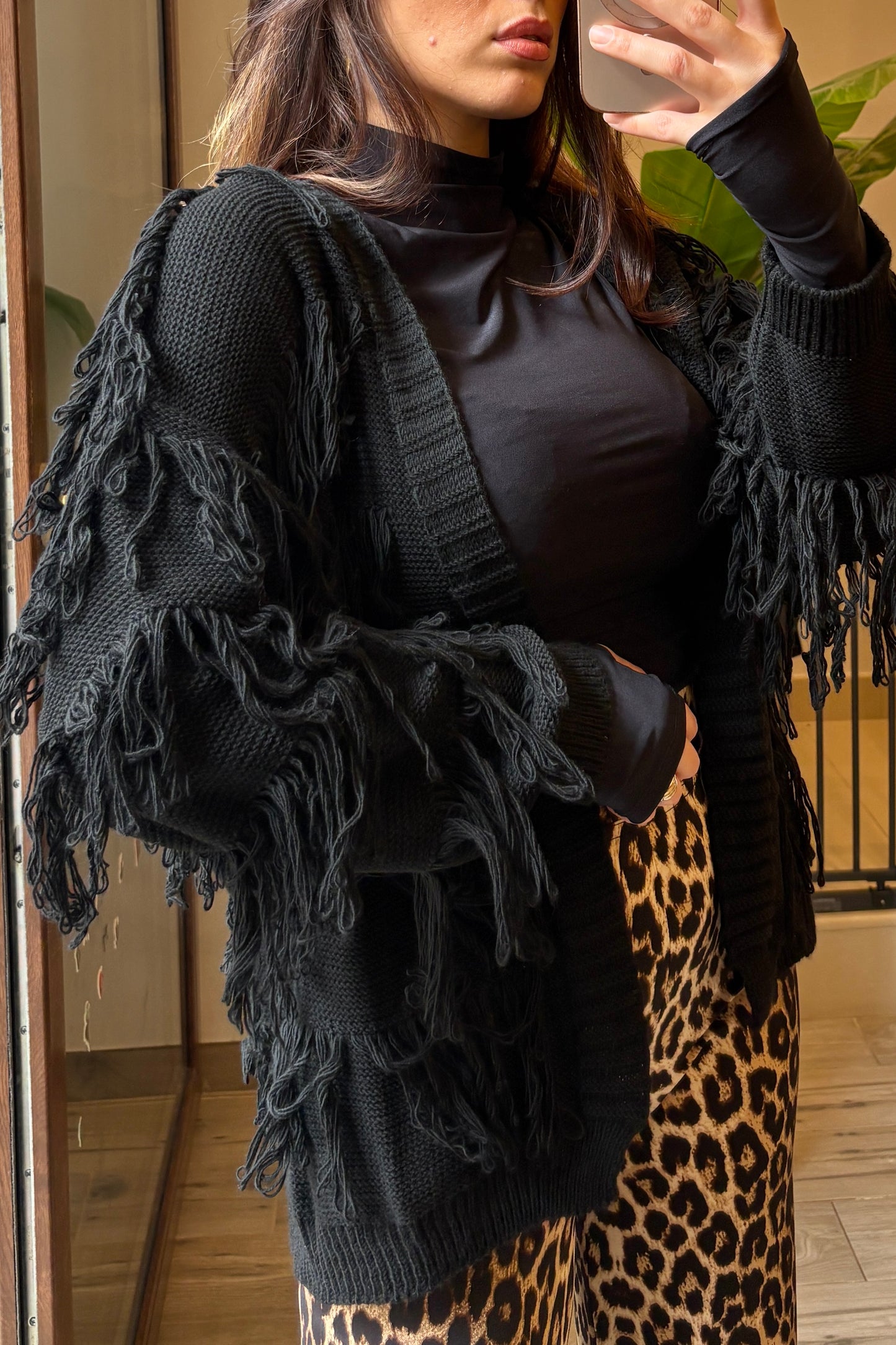 Cardigan “Fringe Cozy” – Nero