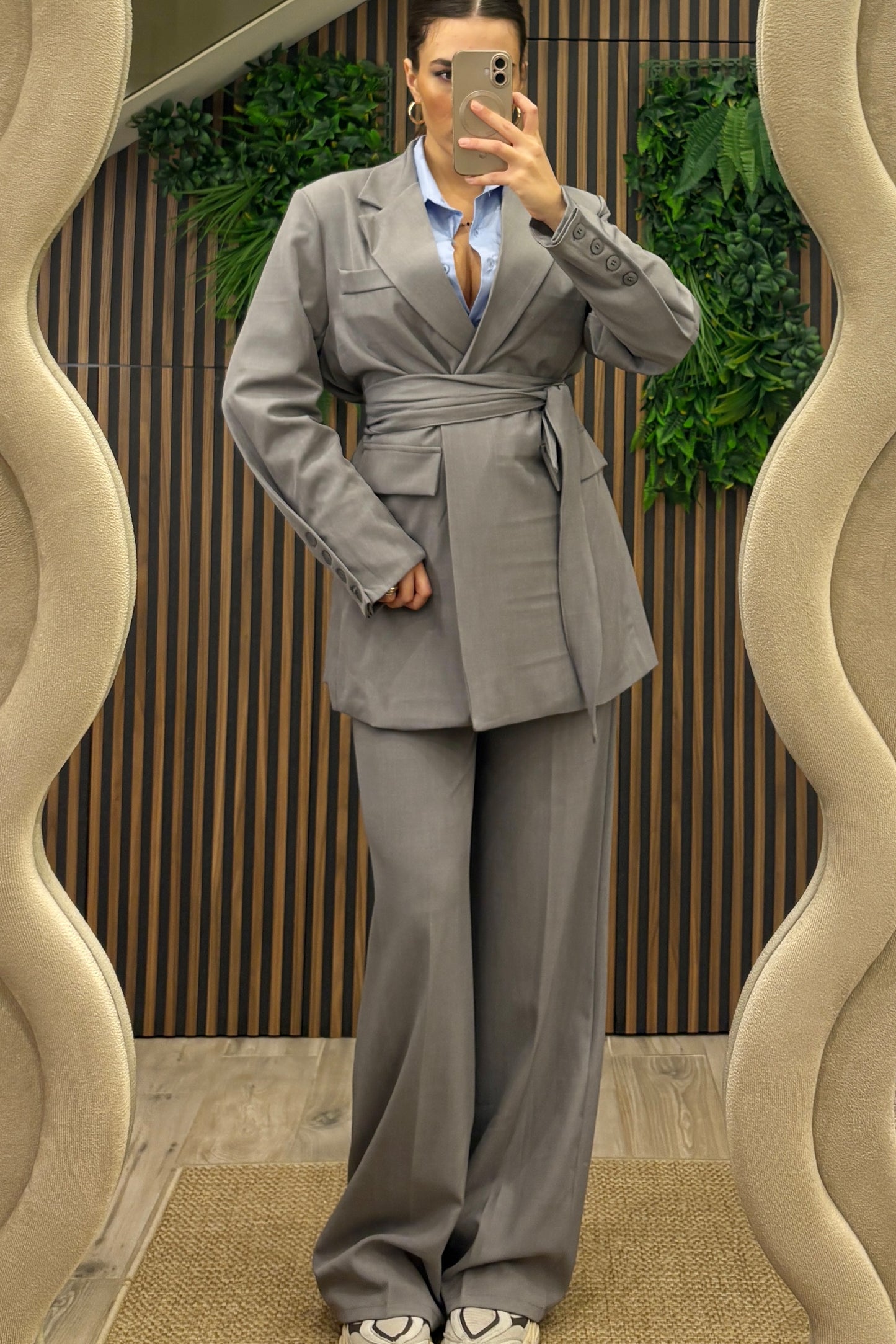 Tailleur grigio “Urban Class” 🤍