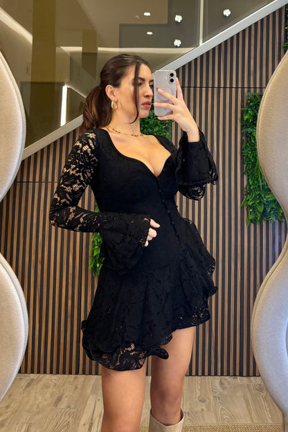 Tutina must have nera