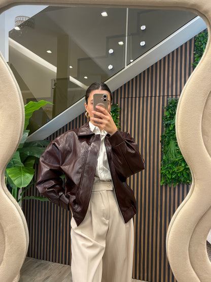Giacca “Urban Leather” – Bomber in Ecopelle con Colletto Classico